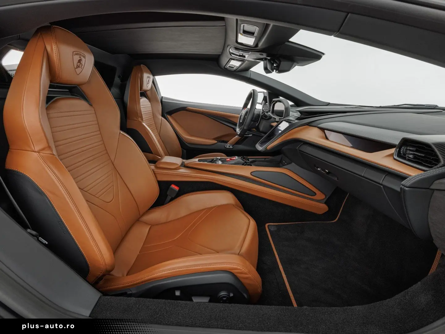 LAMBORGHINI Revuelto