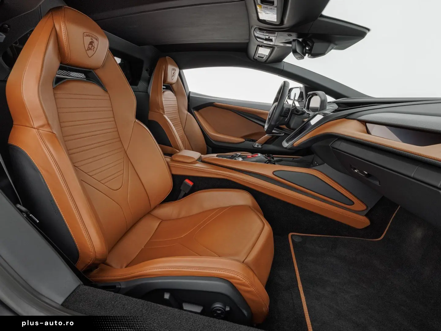 LAMBORGHINI Revuelto