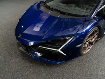 LAMBORGHINI Revuelto 6.5 V12 HPEV