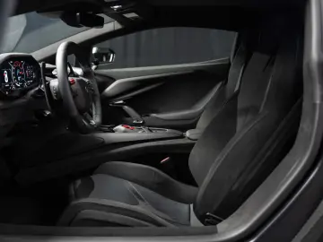 LAMBORGHINI Revuelto 6.5 V12 HPEV