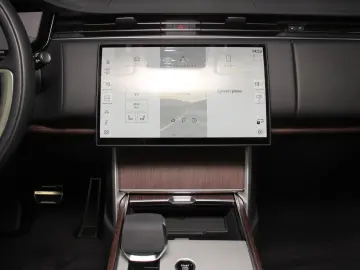 LAND ROVER Range Rover P460e Hybrid SE SWB AHK Pano HUD Sha