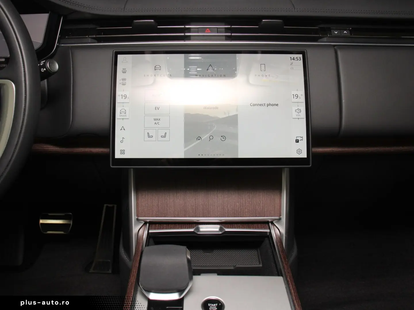 LAND ROVER Range Rover P460e Hybrid SE SWB AHK Pano HUD Sha