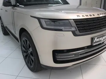 LAND ROVER Range Rover P460e Hybrid SE SWB AHK Pano HUD Sha