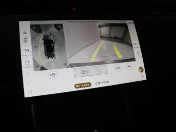 LAND ROVER Range Rover P460e Hybrid SE SWB AHK Pano HUD Sha