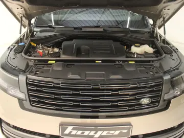 LAND ROVER Range Rover P460e Hybrid SE SWB AHK Pano HUD Sha