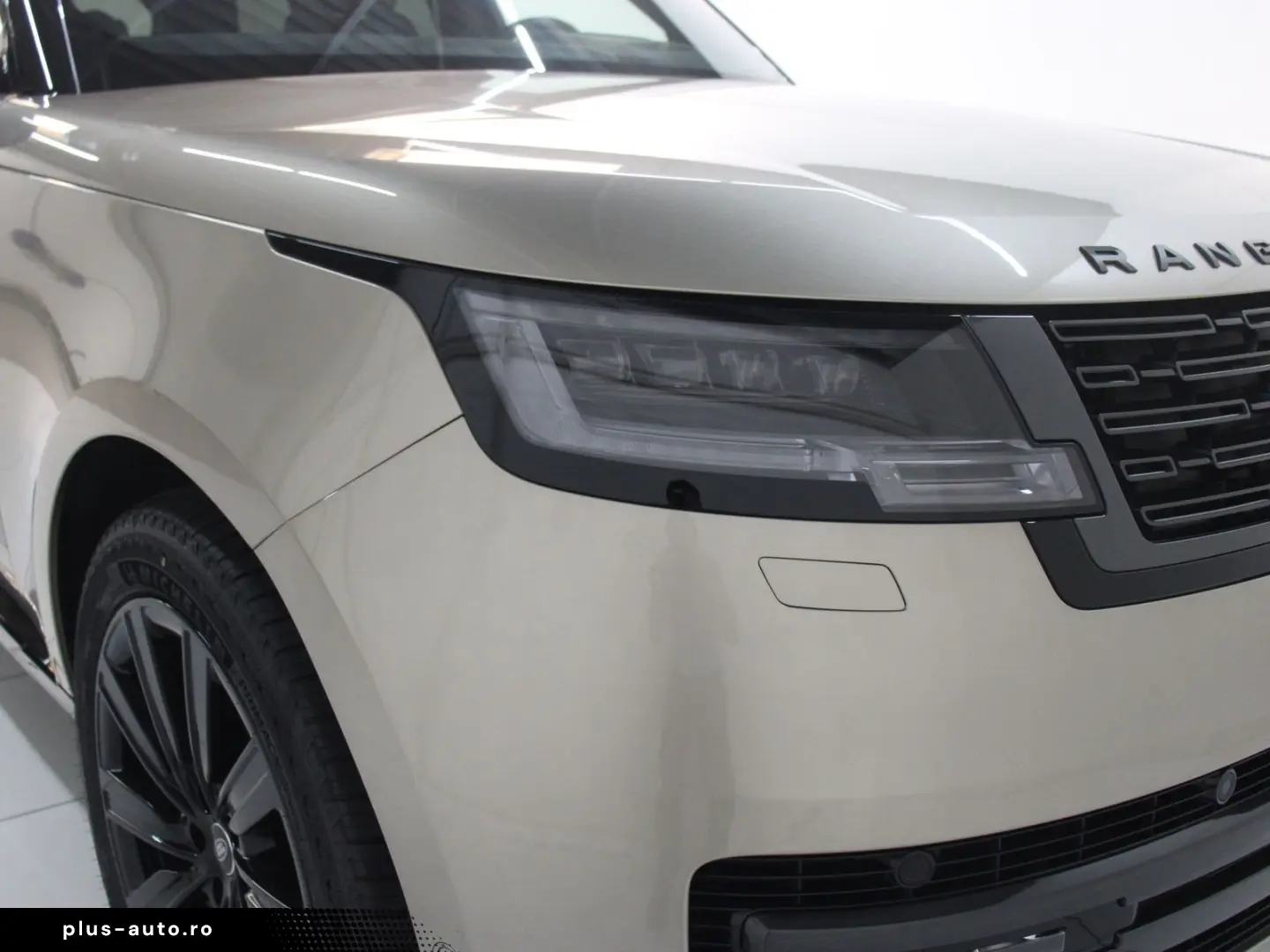 LAND ROVER Range Rover P460e Hybrid SE SWB AHK Pano HUD Sha