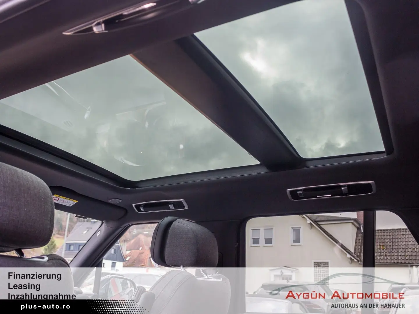 LAND ROVER Range Rover P460e HSE AHK Pano 22  Massage