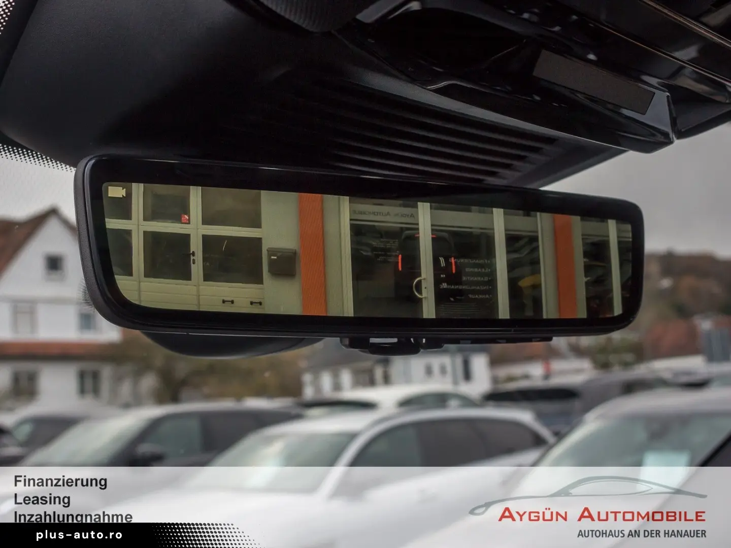 LAND ROVER Range Rover P460e HSE AHK Pano 22  Massage