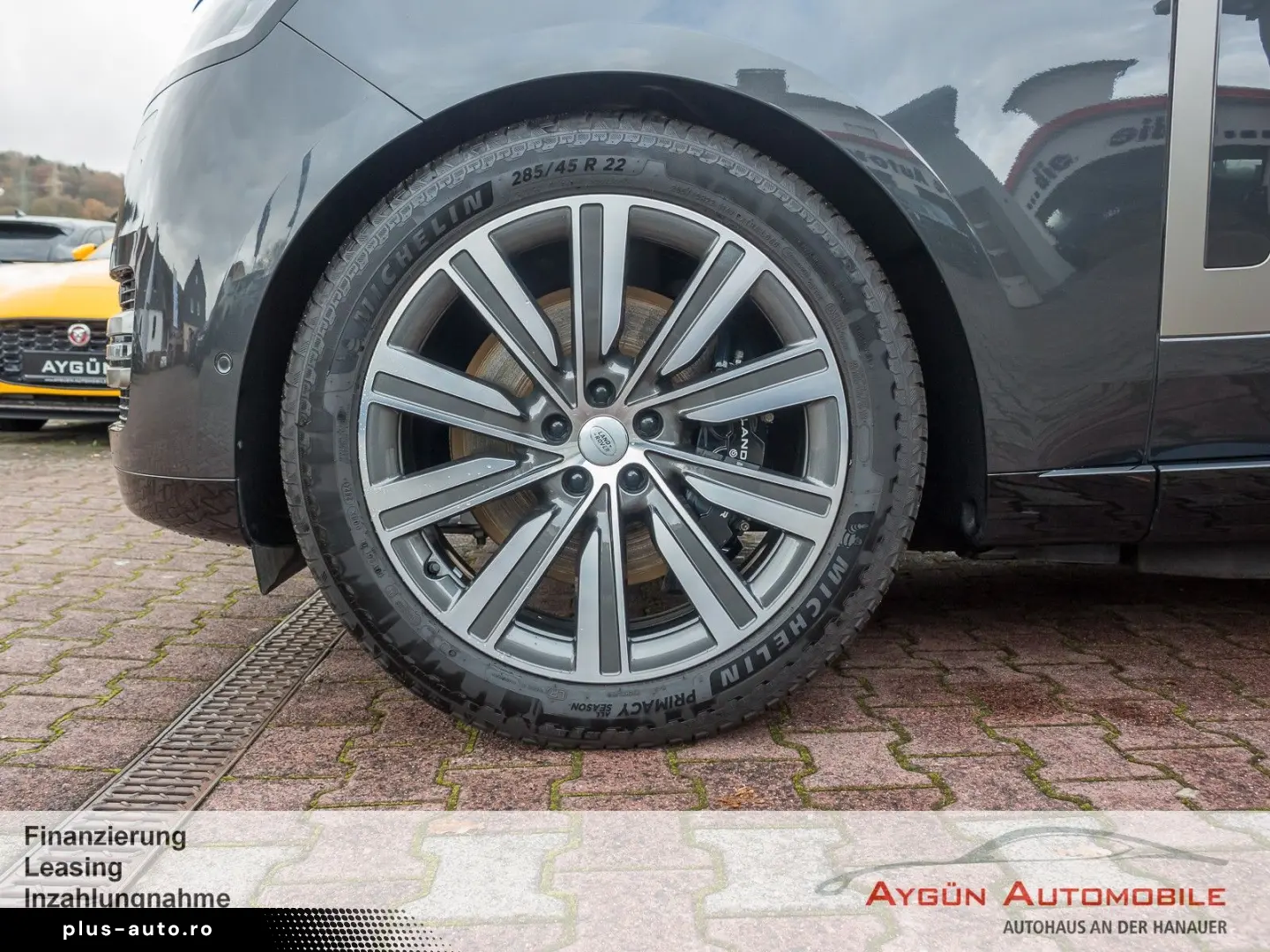 LAND ROVER Range Rover P460e HSE AHK Pano 22  Massage