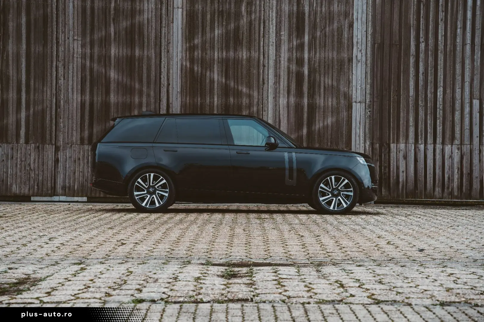 LAND ROVER Long wheel base HSE Hybrid P460