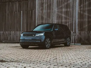 LAND ROVER Long wheel base HSE Hybrid P460