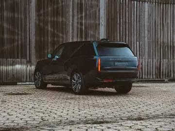 LAND ROVER Long wheel base HSE Hybrid P460