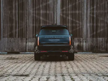 LAND ROVER Long wheel base HSE Hybrid P460