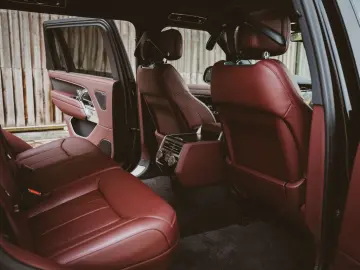 LAND ROVER Long wheel base HSE Hybrid P460