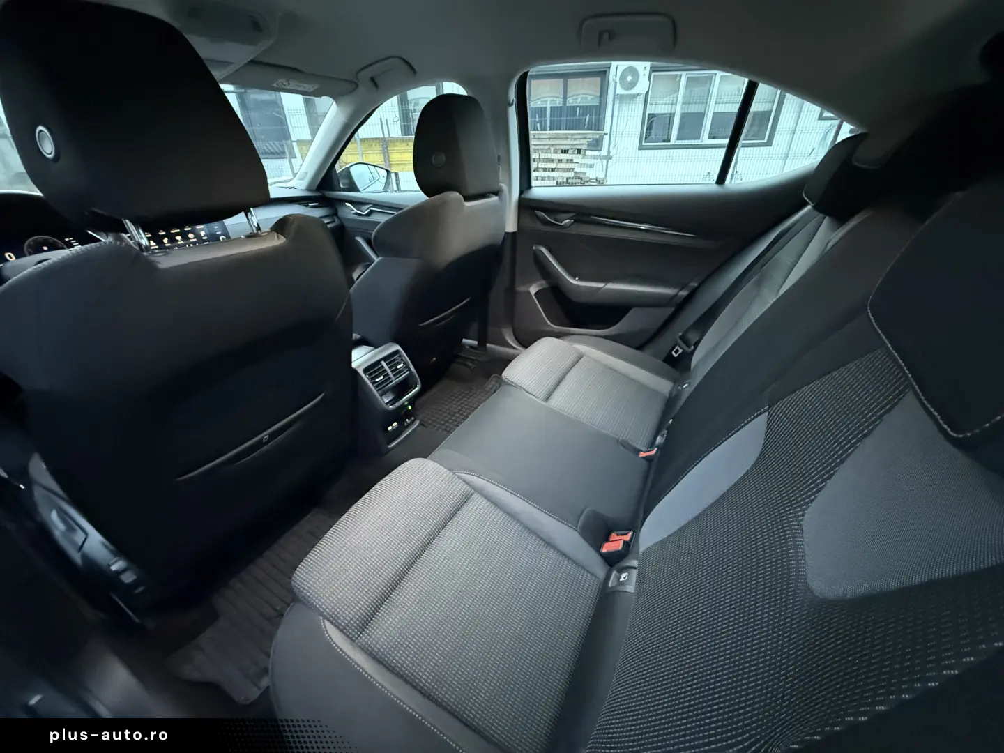 Skoda Octavia 2.0 TDI DSG Ambition 150cp