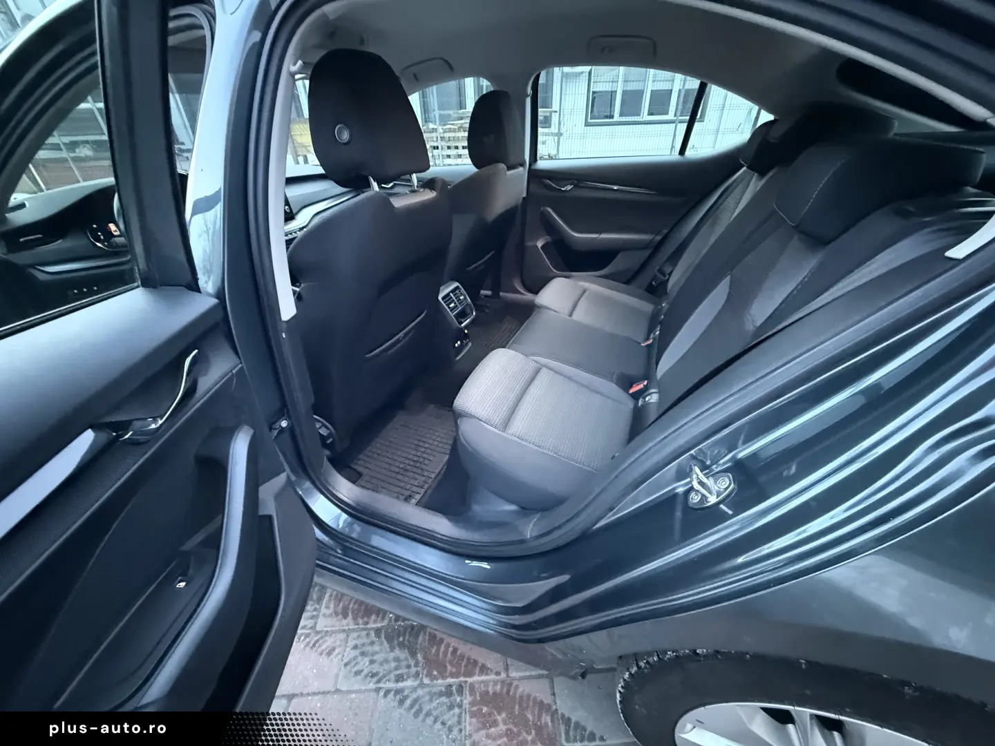 Skoda Octavia 2.0 TDI DSG Ambition 150cp