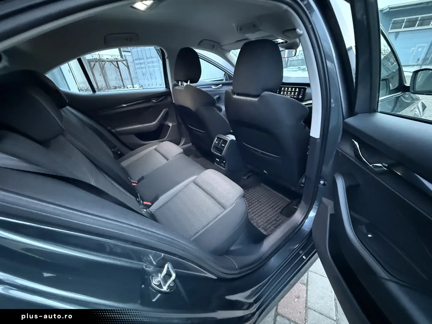 Skoda Octavia 2.0 TDI DSG Ambition 150cp