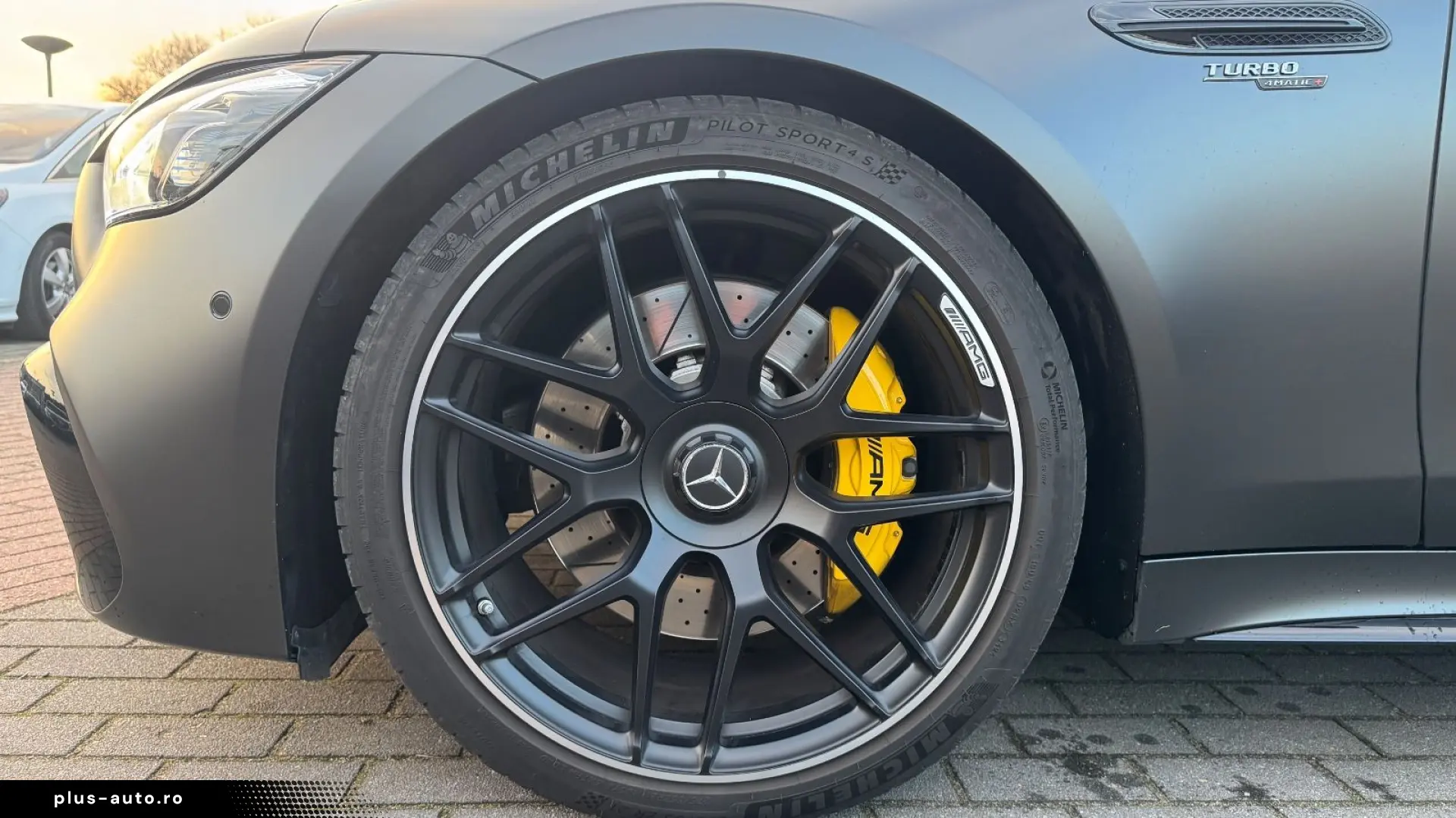 MERCEDES-BENZ AMG GT 43 4Matic    DESIGNO MAGNO   BURMESTER