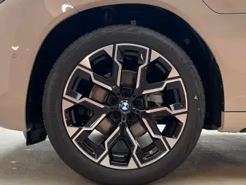 BMW X3 30e xDrive A M-Sport  Pano  AHK