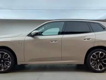 BMW X3 30e xDrive A M-Sport  Pano  AHK