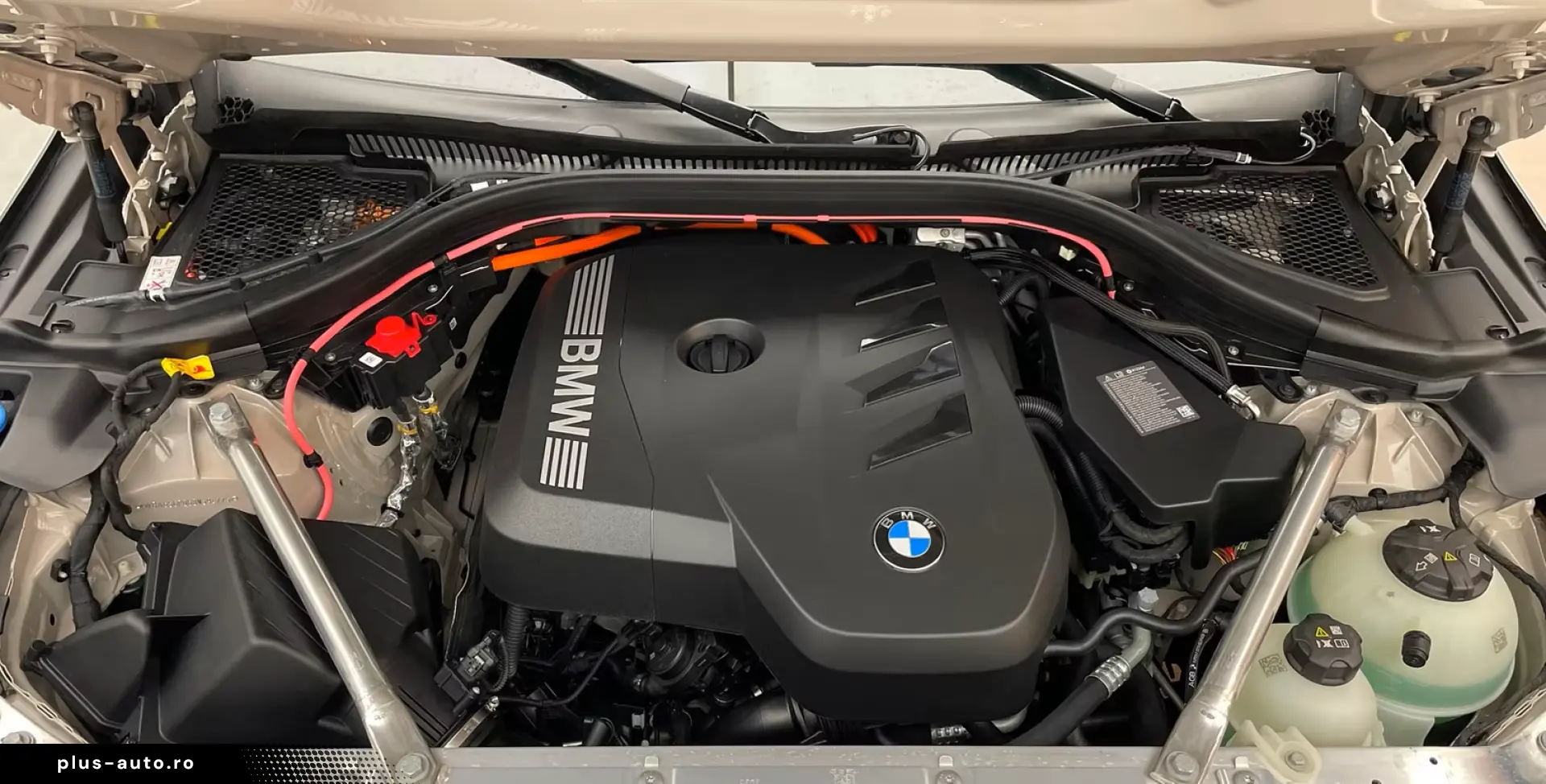 BMW X3 30e xDrive A M-Sport  Pano  AHK