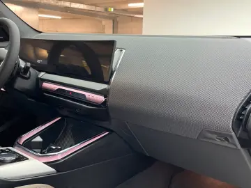 BMW X3 30e xDrive A M-Sport  Pano  AHK