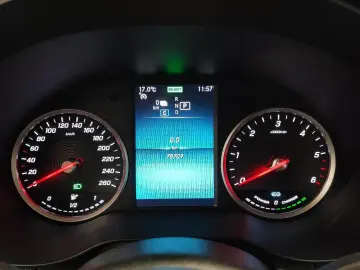 Mercedes-Benz GLC 300 de 4Matic 9G-TRONIC  Standard