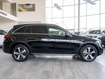 Mercedes-Benz GLC 300 de 4Matic 9G-TRONIC  Standard