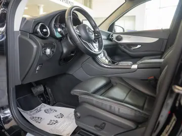 Mercedes-Benz GLC 300 de 4Matic 9G-TRONIC  Standard