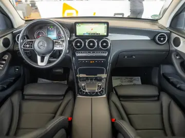 Mercedes-Benz GLC 300 de 4Matic 9G-TRONIC  Standard
