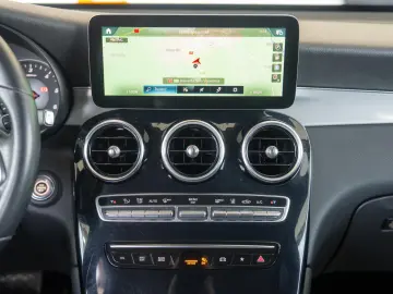 Mercedes-Benz GLC 300 de 4Matic 9G-TRONIC  Standard