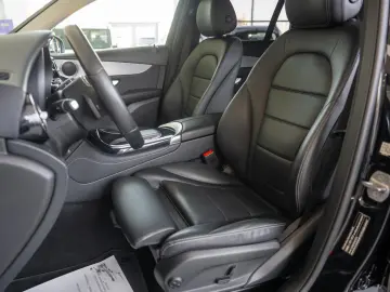 Mercedes-Benz GLC 300 de 4Matic 9G-TRONIC  Standard