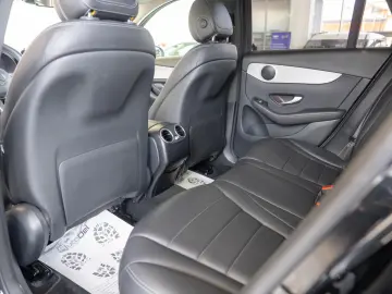 Mercedes-Benz GLC 300 de 4Matic 9G-TRONIC  Standard