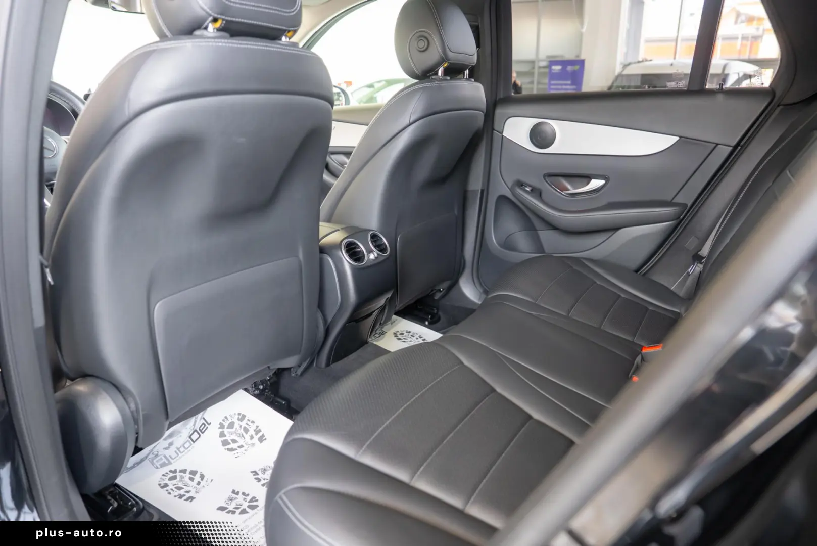 Mercedes-Benz GLC 300 de 4Matic 9G-TRONIC  Standard