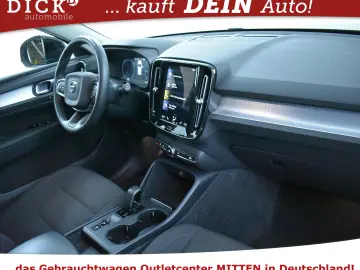 VOLVO XC 40 7G Inscrip Express PANO PROF MEMO KAM