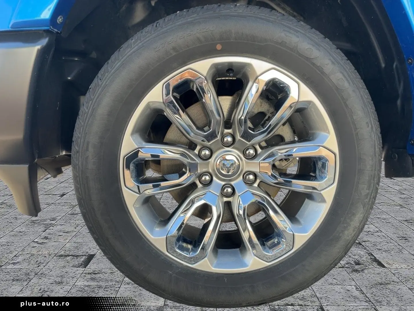 DODGE RAM Built To Serve  LPG  6 Sitzer