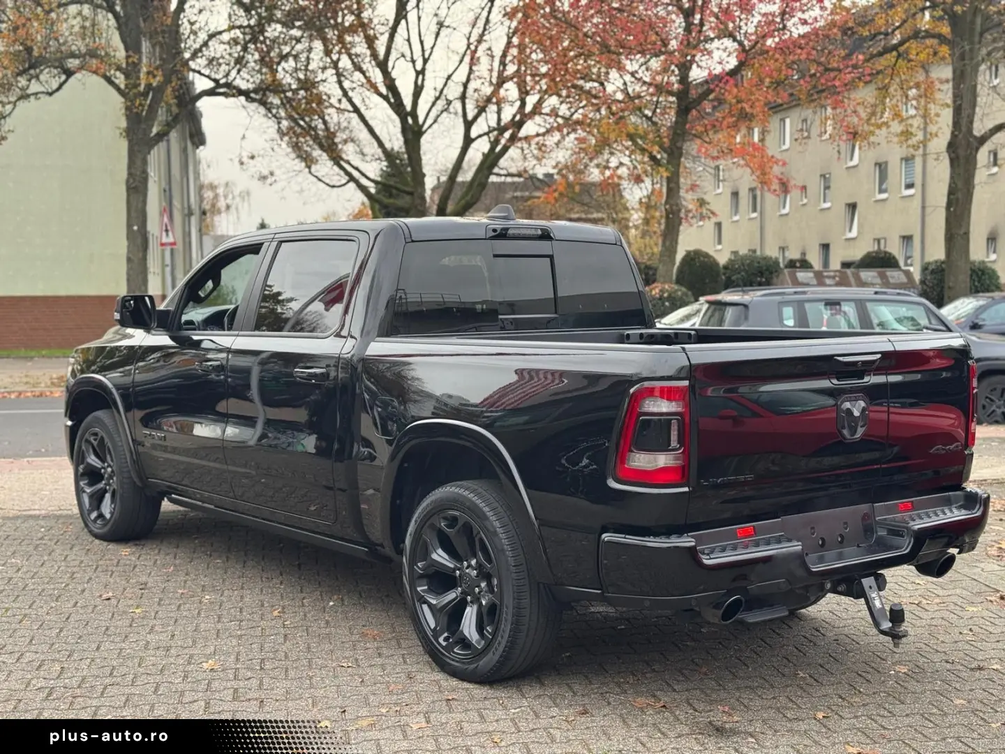 DODGE RAM 5.7 V8 Crew Cab Limited Night Edition   teil