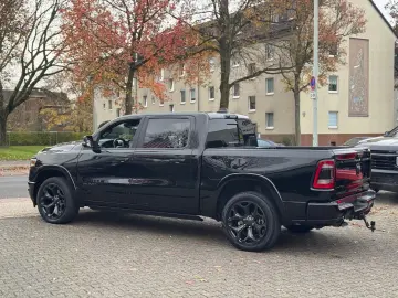 DODGE RAM 5.7 V8 Crew Cab Limited Night Edition   teil