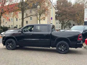 DODGE RAM 5.7 V8 Crew Cab Limited Night Edition   teil