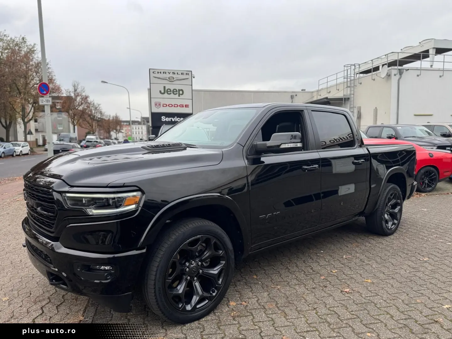 DODGE RAM 5.7 V8 Crew Cab Limited Night Edition   teil