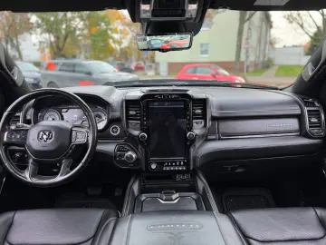 DODGE RAM 5.7 V8 Crew Cab Limited Night Edition   teil