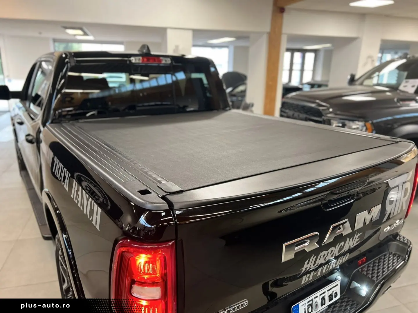 DODGE RAM 1500 Laramie Sport MY25  LPG REVOLVER AHK