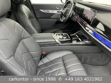 BMW 750e xDr  M SPORTPAKET 2025