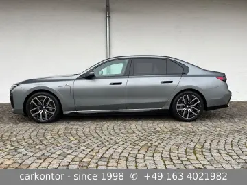 BMW 750e xDr  M SPORTPAKET 2025