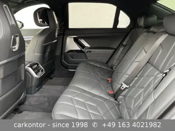 BMW 750e xDr  M SPORTPAKET 2025