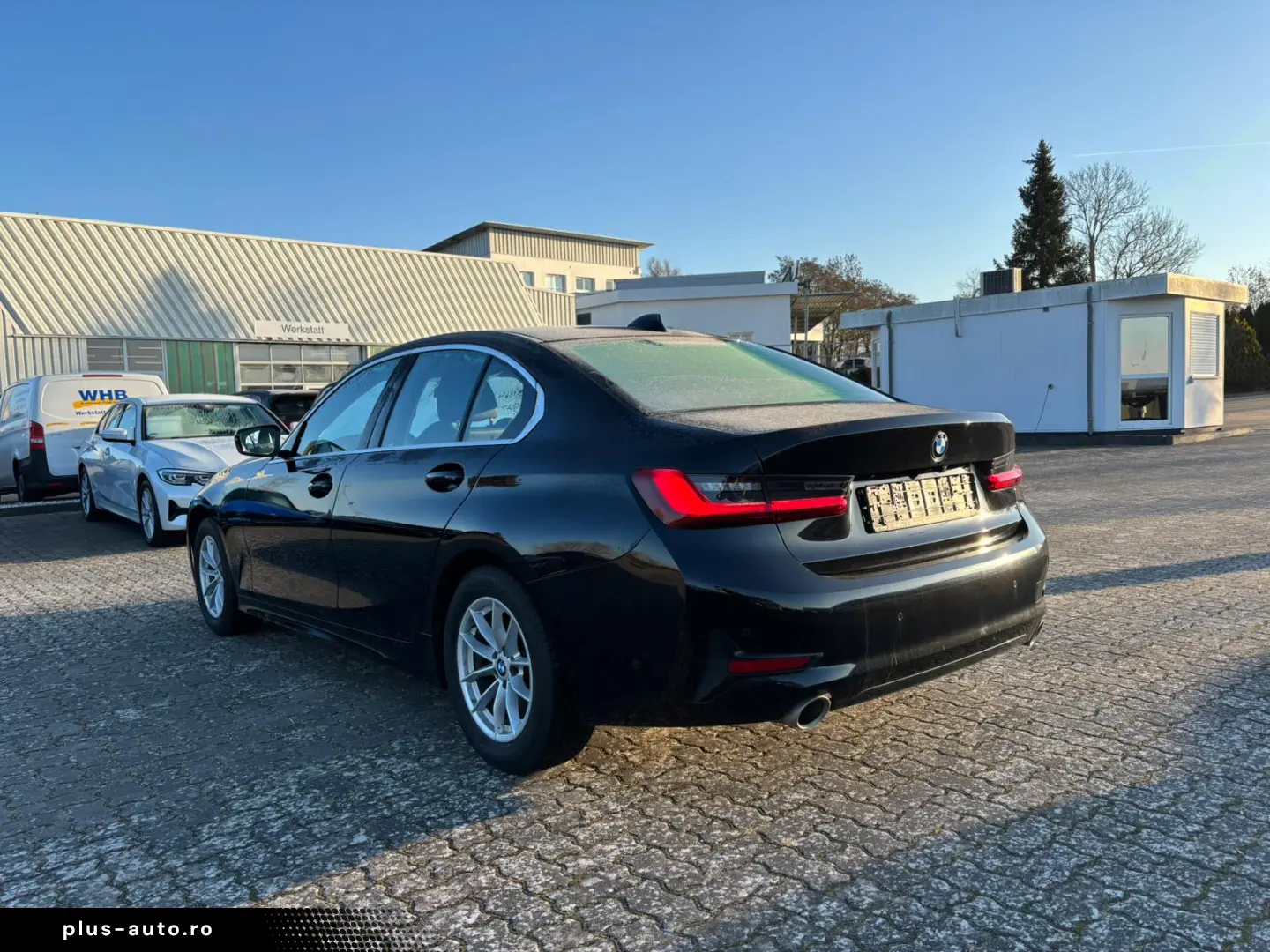 BMW 318 i Sport Line Park-Assistent AHK LED Navi