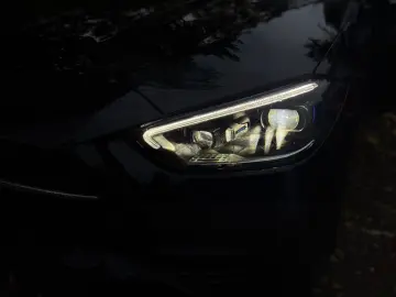 MERCEDES-BENZ C 300 AMG-Line