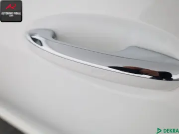 MERCEDES-BENZ C 200 d AMG NIGHT HEADUP