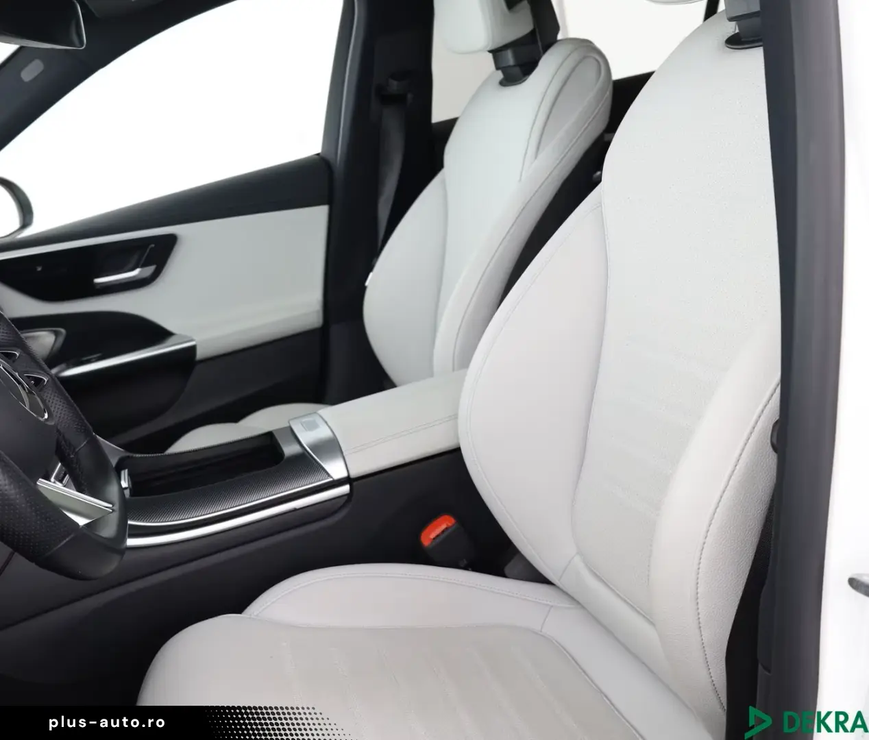 MERCEDES-BENZ C 200 d AMG NIGHT HEADUP