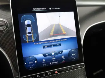 MERCEDES-BENZ C 200 d AMG NIGHT HEADUP